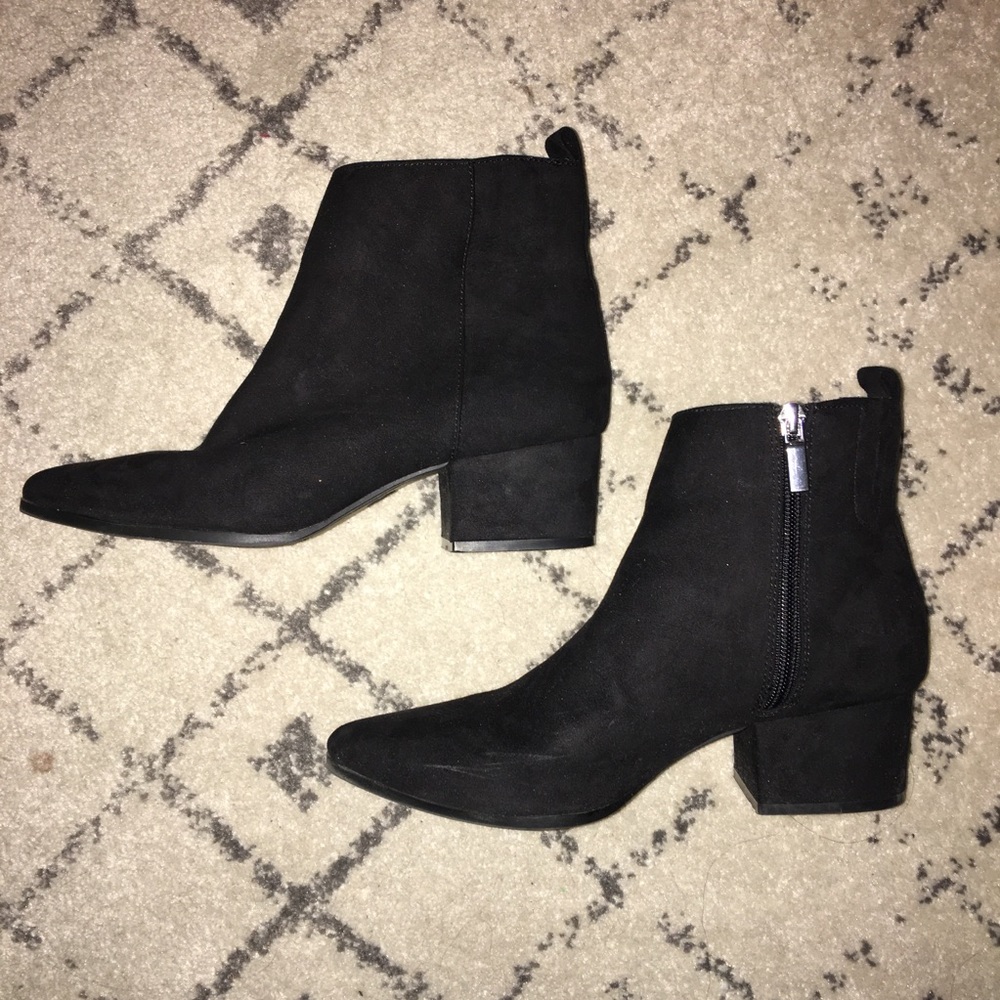 Black pointed toe booties
